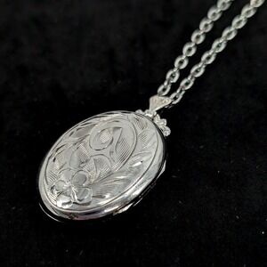 VTG Ladye Fayre Sterling Photo‎ Locket Pendant Etched Floral Necklace Victorian